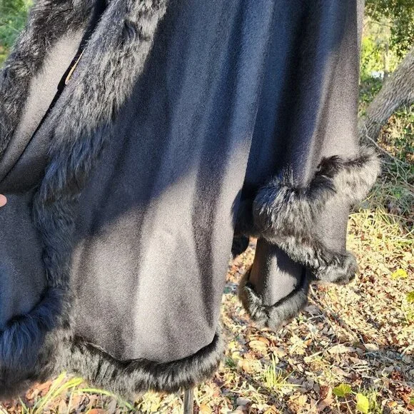 Tom Gutie Baby Alpaca Cape Fur Stunning Luxury Cape Sweater Black‎ Hand Finished